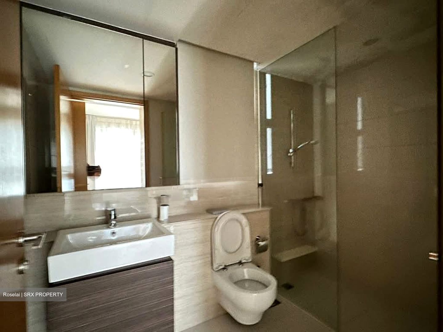 Prive (D19), Condominium #566274281